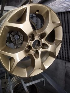 Gold alloy wheel repair