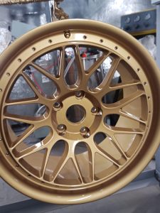 Alloy wheels refurbishment respray powder coating